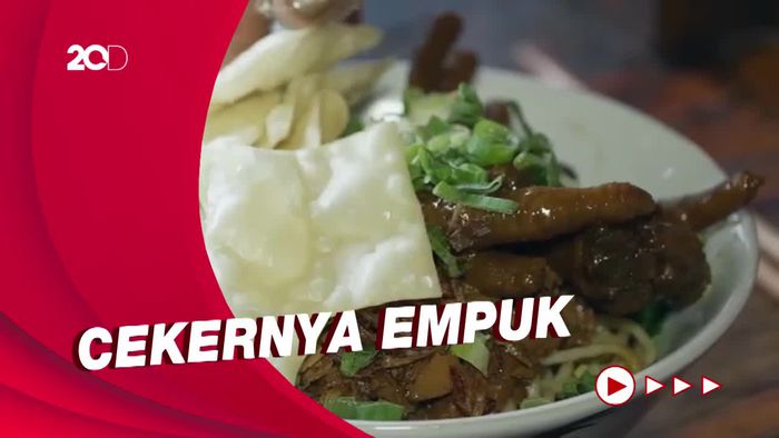 Bikin Laper: Mie Ayam Topping Ceker Nan Menggoda