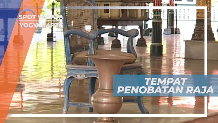 Bangsal Manguntur Tangkil, Tempat Upacara Penobatan Para Raja, Yogyakarta