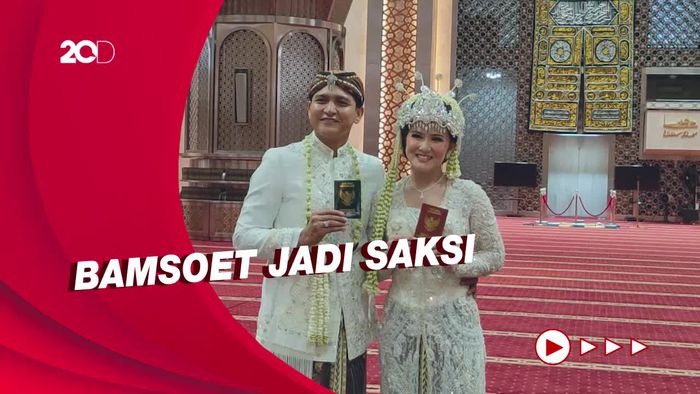 Momen Akad Nikah Masayu Clara dan Qausar Harta Yudana 