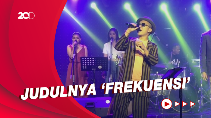 Single Terbaru Sandhy Sondoro Terinspirasi dari Sang Pacar