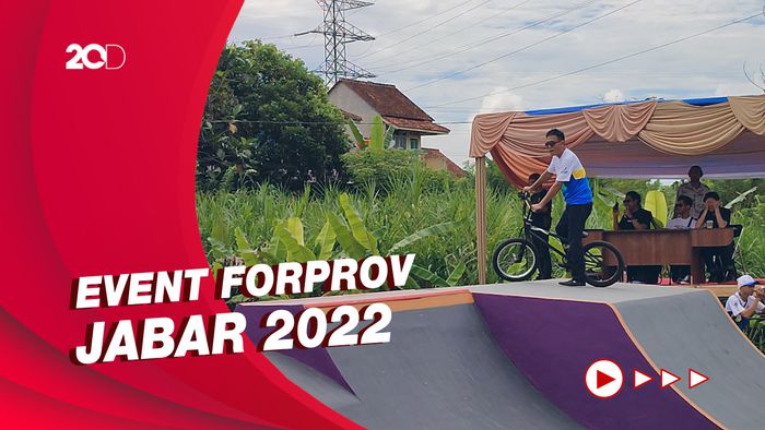 Bikin Deg-degan, Momen Bupati Ciamis Jajal Arena Freestyle BMX