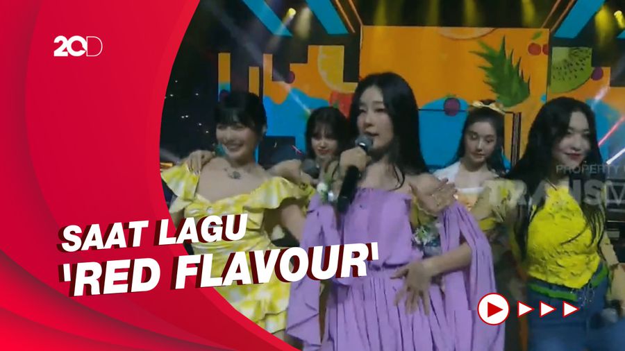 Riuh ReVeluv Teriakkan Fanchant ke Red Velvet di Allo Bank Festival 2022