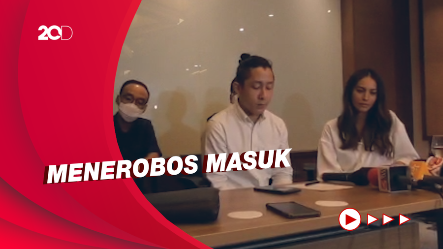 Mantan Suami Sebut Wanda Hamidah Sudah 2 Kali Rusak Rumahnya