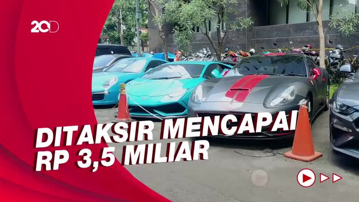 Ini Ferrari Indra Kenz yang Dijemput Penyidik Polri dari Medan