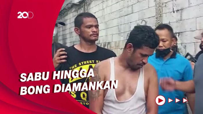 Momen Penggerebekan Kampung Ambon di Jakbar, 2 Pengedar Diciduk!