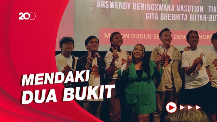 Pengalaman Seru Pemain Film Ngeri Ngeri Sedap Syuting di Danau Toba