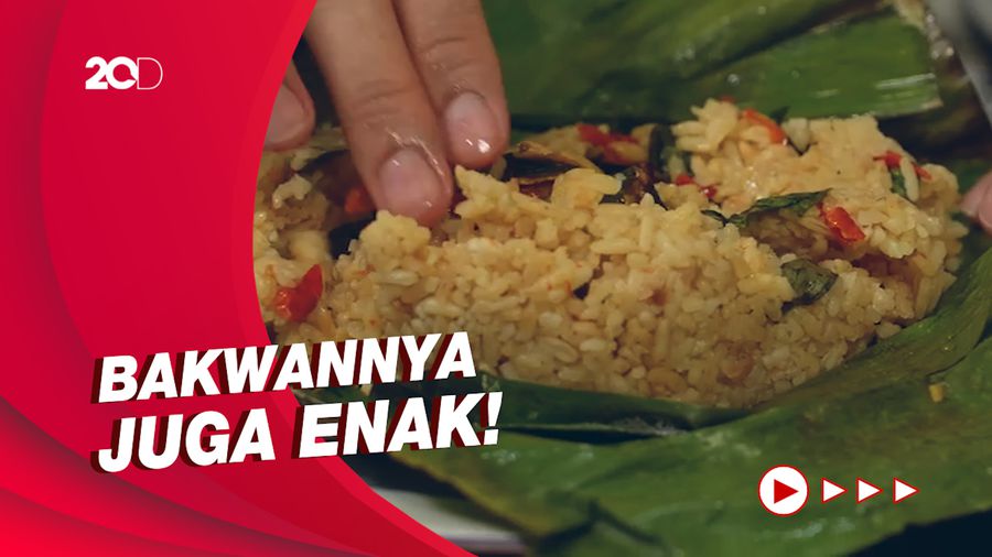 Bikin Laper: Mantapnya Nasi Liwet Bakar Teri Dimakan sama Tumis Cumi 