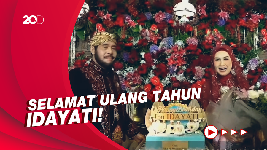 Kejutan Ulang Tahun Adik Jokowi di Resepsi Pernikahannya