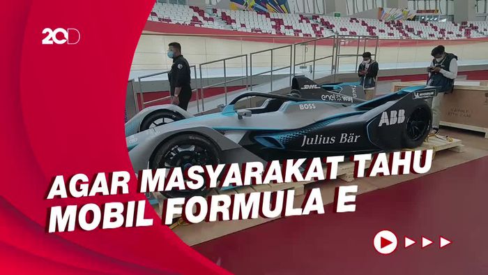 Mobil Replika Formula E Akan Dipajang di Bundaran HI saat CFD