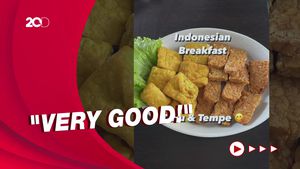 Ekspresi Oezil Saat Cicipi Rendang Hingga Gado-gado