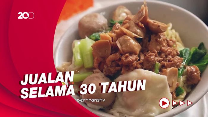 Bikin Laper: Sedapnya Bakmi Liung yang Melegenda
