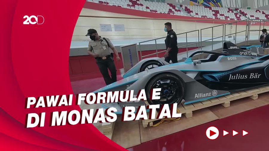 Serba-serbi Formula E: Mulai Sponsor Bir Sampai Replika Mejeng di HI