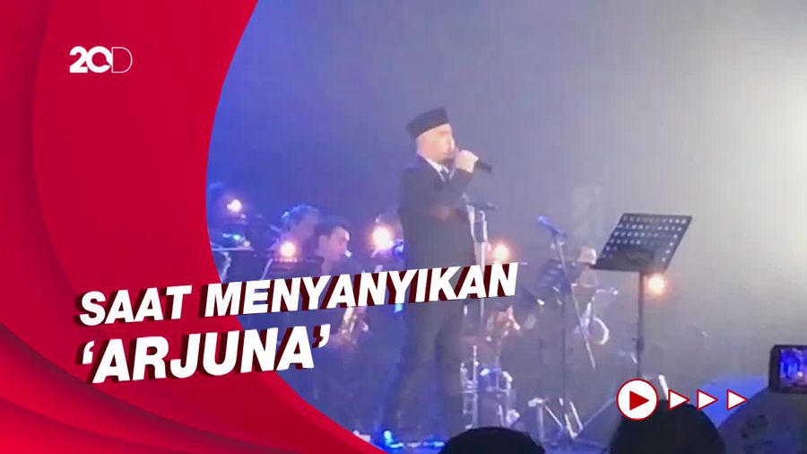 Momen Kocak Ahmad Dhani Lupa Lirik di Panggung Java Jazz Festival