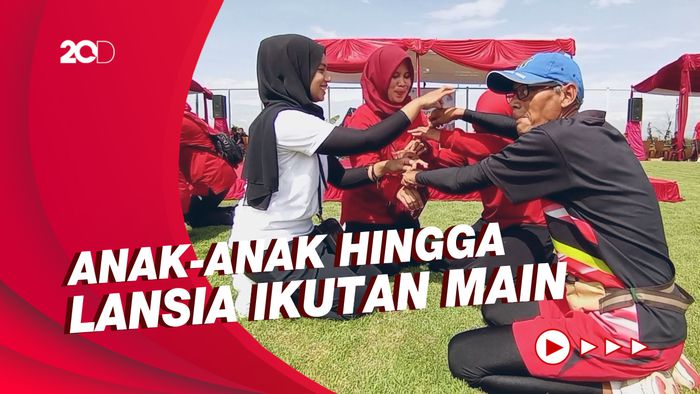 Seru Banget! Main Permainan Tradisional di Hari Lanjut Usia Nasional