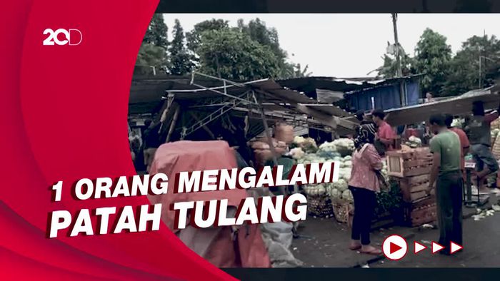 Penampakan Atap Pasar Giwangan Roboh, Timpa 25 Lapak Pedagang