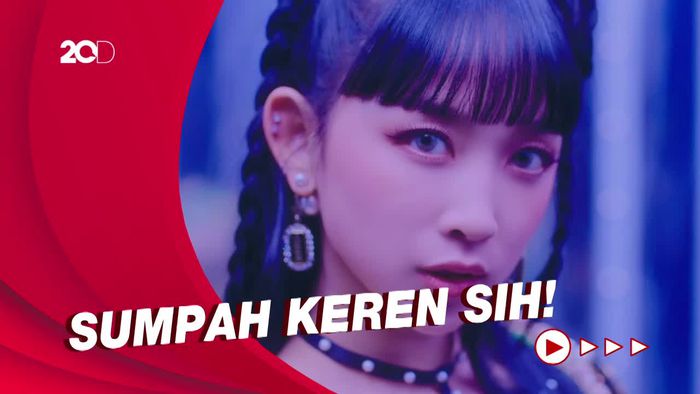 Pujian Netizen Lihat Penampilan Dita Karang di Teaser MV DOOMCHITA