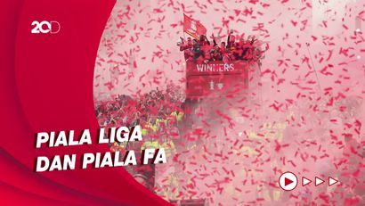 Meriahnya Parade Bus Terbuka Liverpool dengan Dua Trofinya
