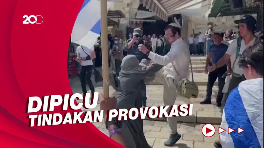 Detik-detik Bentrokan Palestina dan Israel di Yerusalem