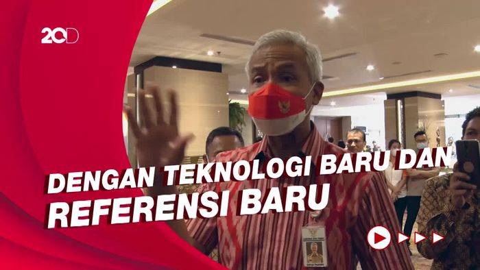 Ganjar Gandeng Konsultan Selesaikan Masalah Banjir Rob di Jateng
