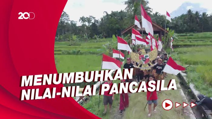 Momen Warga Lereng Merapi Gelar Kirab dan Upacara Hari Lahir Pancasila