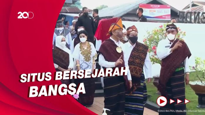 Momen Jokowi Kunjungi Rumah Pengasingan dan Taman Renungan Bung Karno