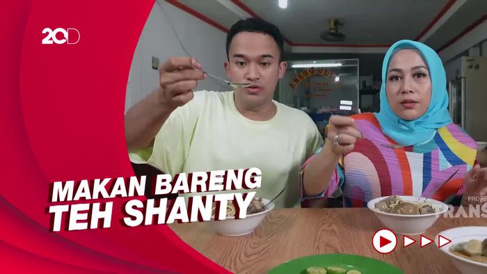 Bikin Laper: Siapa Berani Makan Bakso Sambal 1 Mangkok?