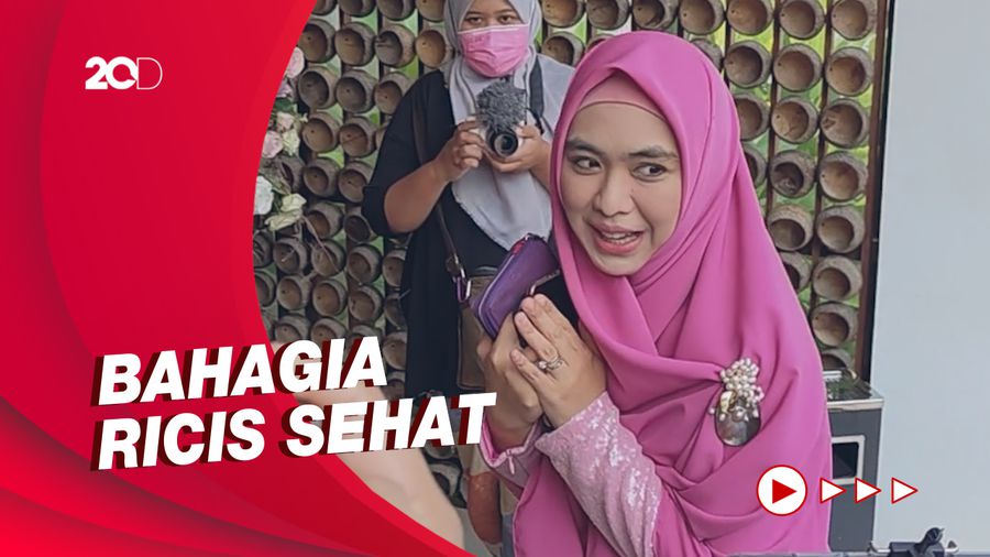 7 Bulanan Ria Ricis Bertepatan Setahun Kepulangan Ayah