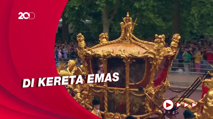 Hologram Ratu Elizabeth II 69 Tahun Lalu Muncul di Parade