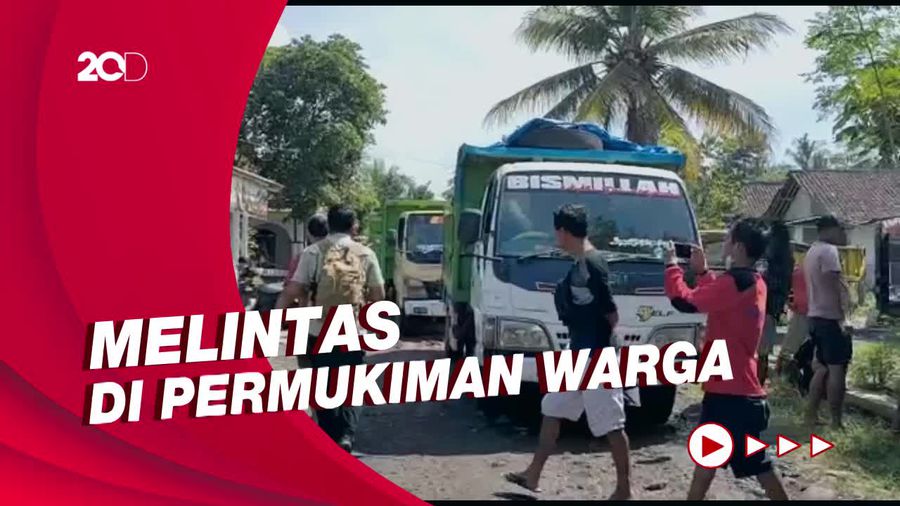 Adu Mulut Warnai Protes Warga Lumajang Tolak Truk Pasir Melintas