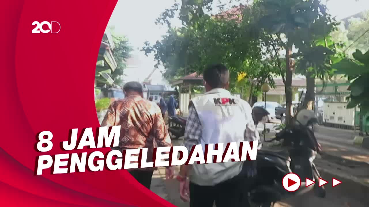 Momen Petugas KPK Bawa 3 Koper Usai Geledah Balai Kota Yogyakarta