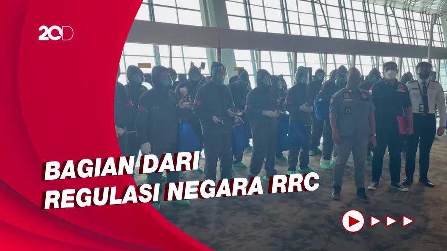 Viral Ratusan WN China Pakai APD di Bandara Soetta, Ini Kata Imigrasi