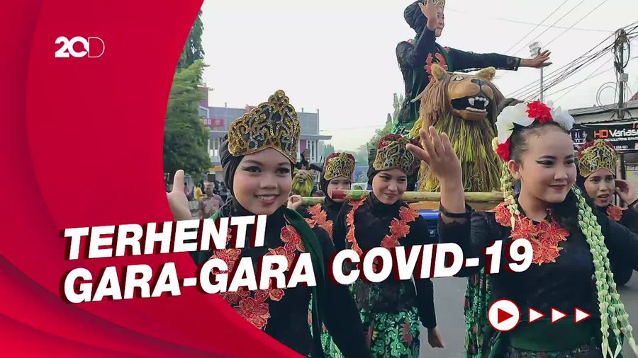 Antusiasme Warga Ciamis Nonton Galuh Ethnic Carnival Setelah 2 Tahun Vakum