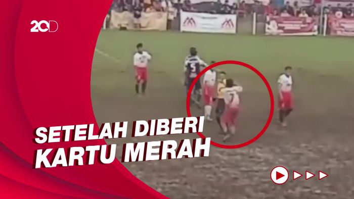 Buk! Anggota DPRD Tangsel Tinju Wasit saat Pertandingan Sepak Bola