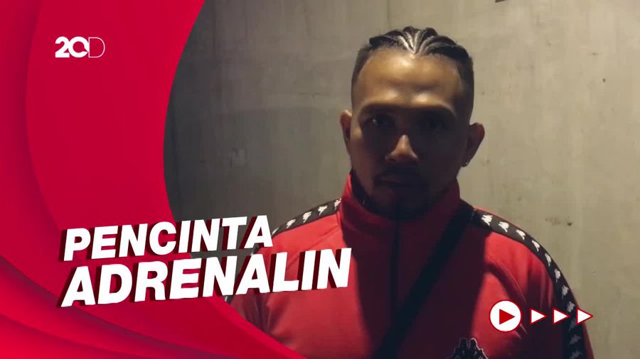 Roy Ricardo Modal Nekat Naik ke Ring Tinju