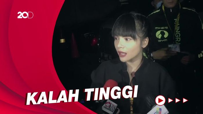 Kalah Tinju Lawan Nikita Mirzani, Ini Kata Dinar Candy