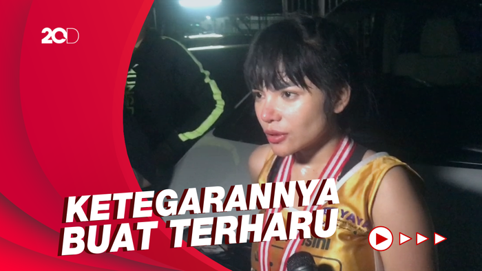 Dinar Candy Kagum dengan Ketegaran Keluarga Ridwan Kamil