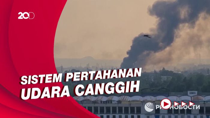 Zelenskiy Kembali Minta Bantuan Persenjataan Canggih Barat