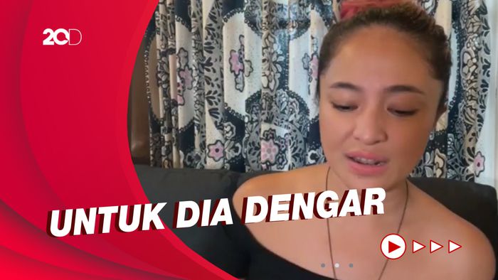  Marshanda Ciptakan Lagu Khusus untuk Putrinya Sienna
