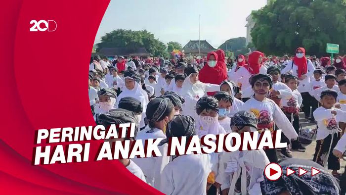 Aksi 19 Ribu Penari Krido Warok Cilik Ponorogo yang Raih Rekor MURI