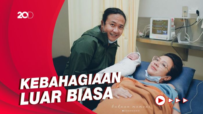 Dea Ananda Melahirkan Anak Pertama Usai 12 Tahun Menikah