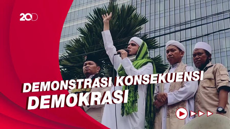 Menantu Habib Rizieq: Ada yang Nyinyir Bilang Ngapain Demo Mulu