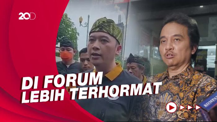 Roy Suryo Diminta Klarifikasi Resmi soal Unggahan Meme Stupa Mirip Jokowi