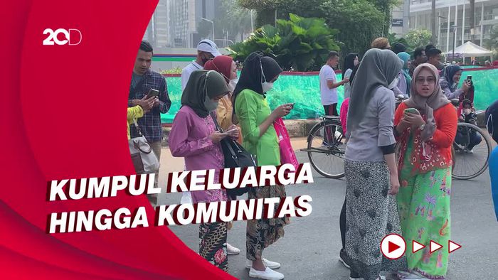 Ramainya Warga Nikmati Car Free Day di Bundaran HI
