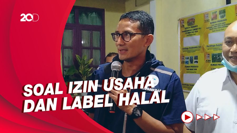 Sandiaga Dicurhati Emak-emak Pelaku UMKM saat Kunjungan ke Kuningan