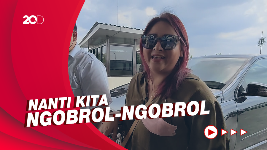 Sambangi Polres Metro Bekasi Kota, Audy Item : Doain Ya!