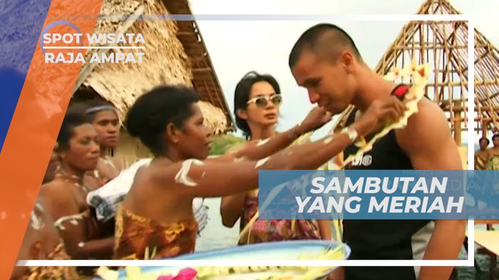 Tarian Adat dan Kalung Bunga, Sambutan Ramah Warga Raja Ampat Untuk Wisatawan
