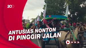 Ramainya Warga Sumbawa Tonton Pembalap MXGP Konvoi Naik Dokar