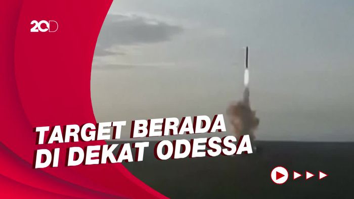 Rudal Rusia Hancurkan Dua Pesawat Ukraina