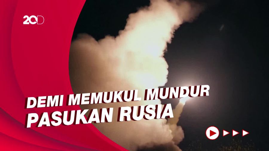 Momen Tentara Ukraina Pamer HIMARS, Sistem Roket Jarak Jauh AS