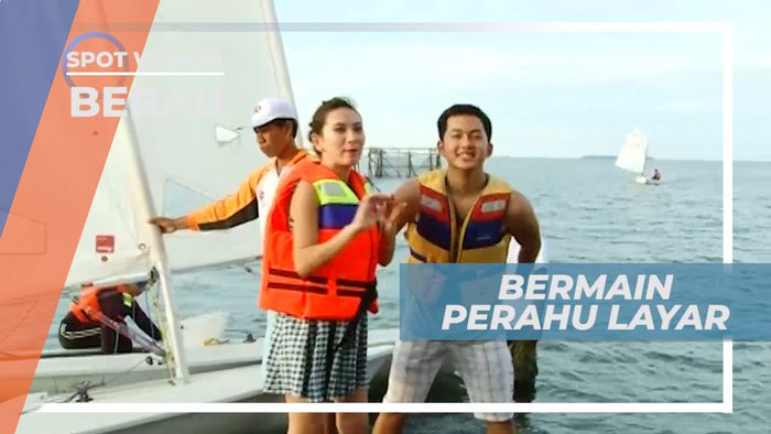 Bermain Perahu Layar di Kampung Tanjung Batu, Berau